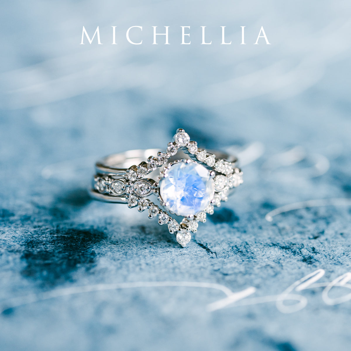 [Evelyn] Vintage Classic Crown Engagement Ring in Moonstone