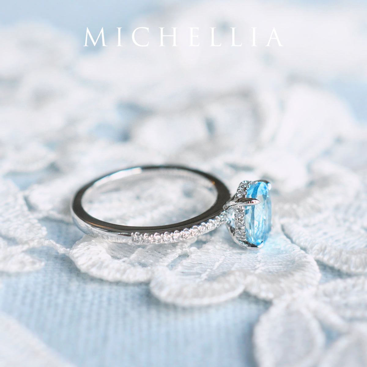 [Elaine] Modern Classic Oval Solitaire Ring in Aquamarine