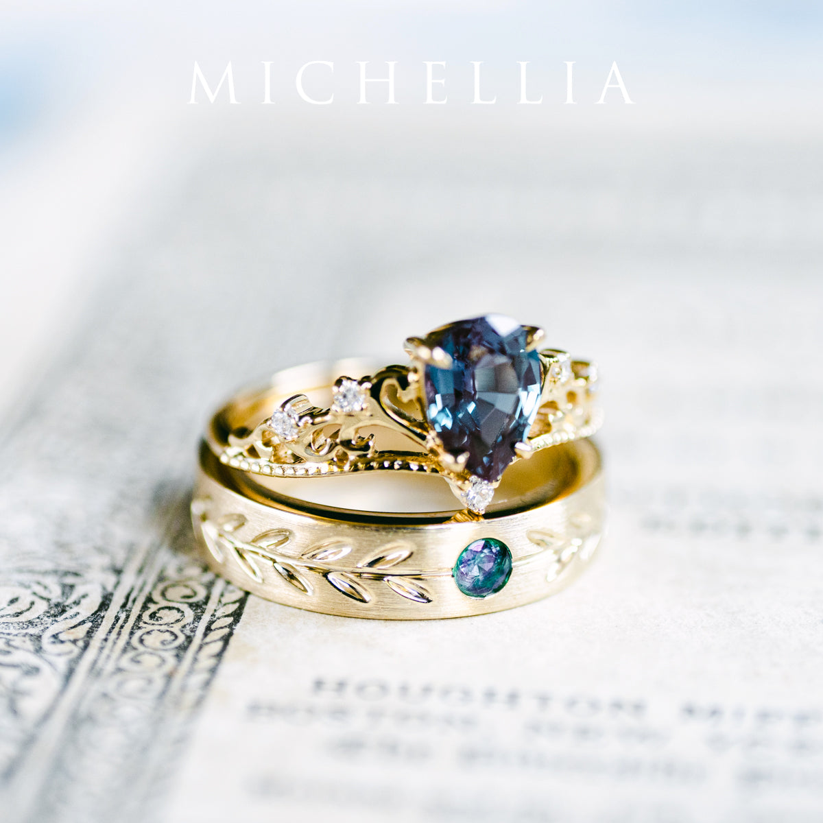 [Juniper] Unisex Gemstone Laurel Leaf Wedding Band in Morganite
