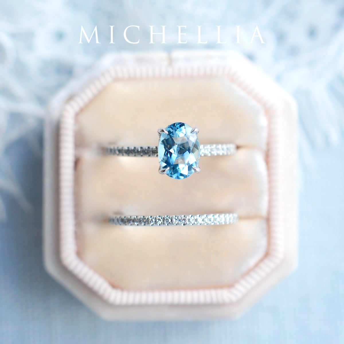 [Elaine] Modern Classic Oval Solitaire Ring in Aquamarine