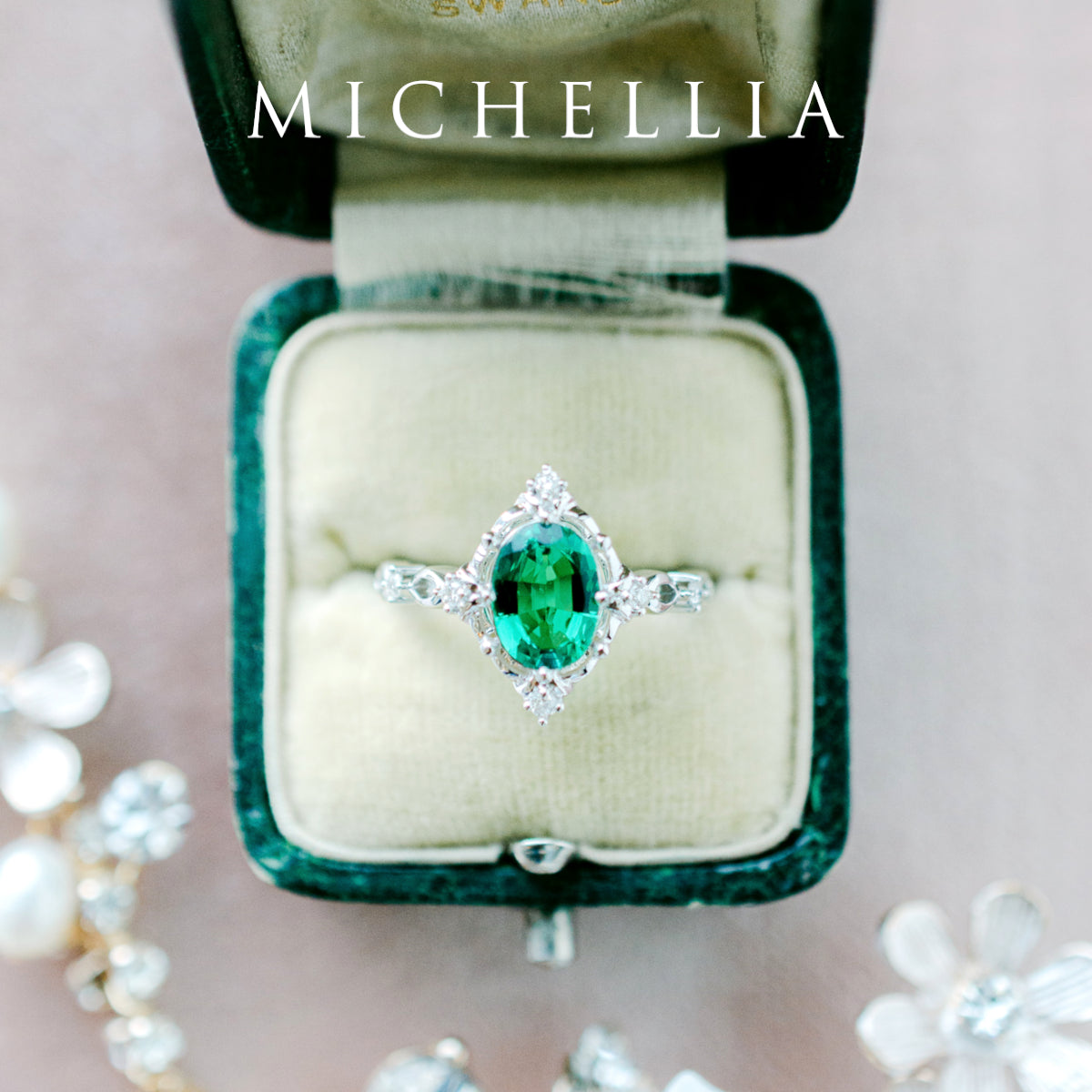 [Anastasia] Victorian Heirloom Oval Cut Ring in Lab Emerald