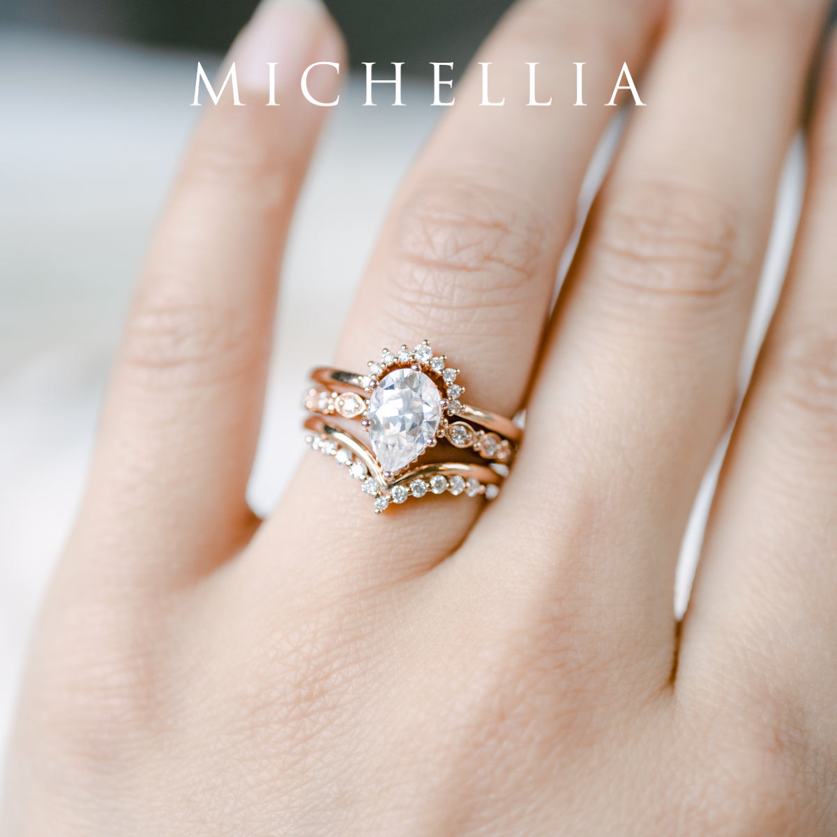 [Emelia] Vintage Classic Crown Pear Cut Engagement Ring in Diamond / Moissanite