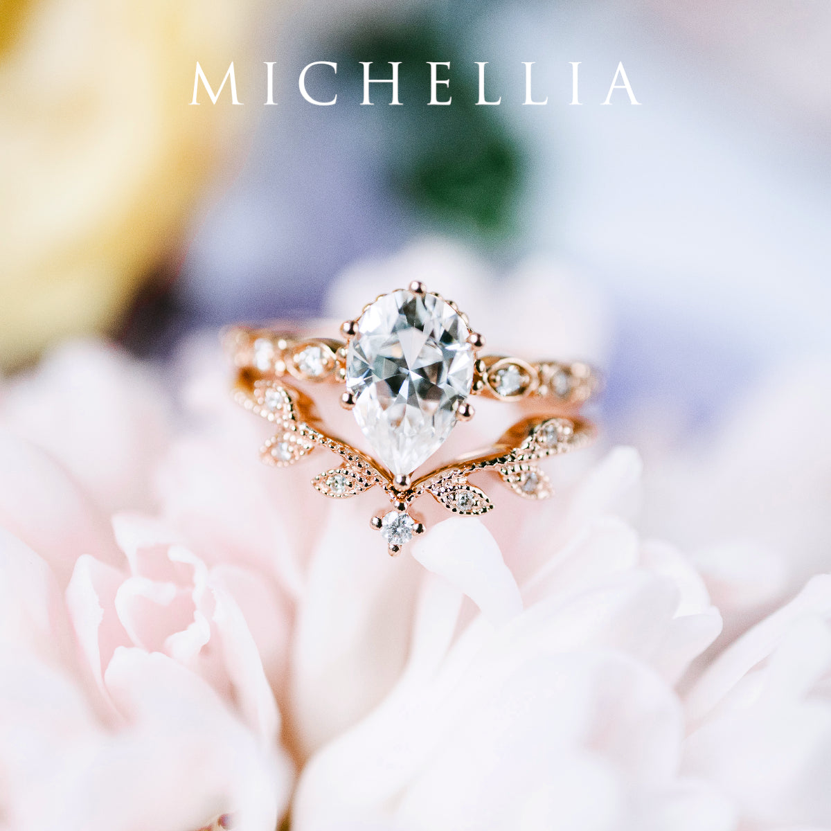 [Emelia] Vintage Classic Crown Pear Cut Engagement Ring in Diamond / Moissanite