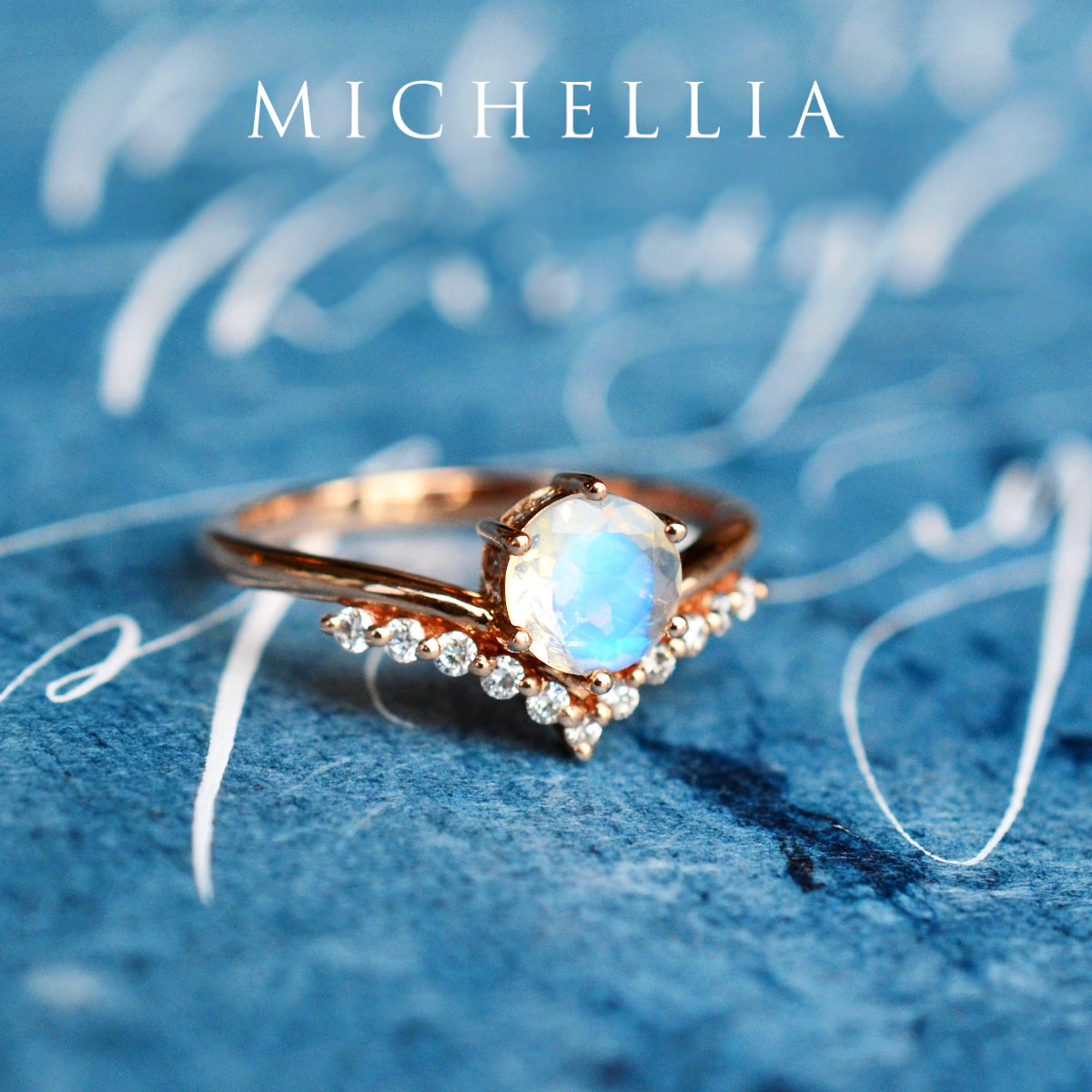 [Diane] Moonwake Engagement Ring in Diamond / Moissanite