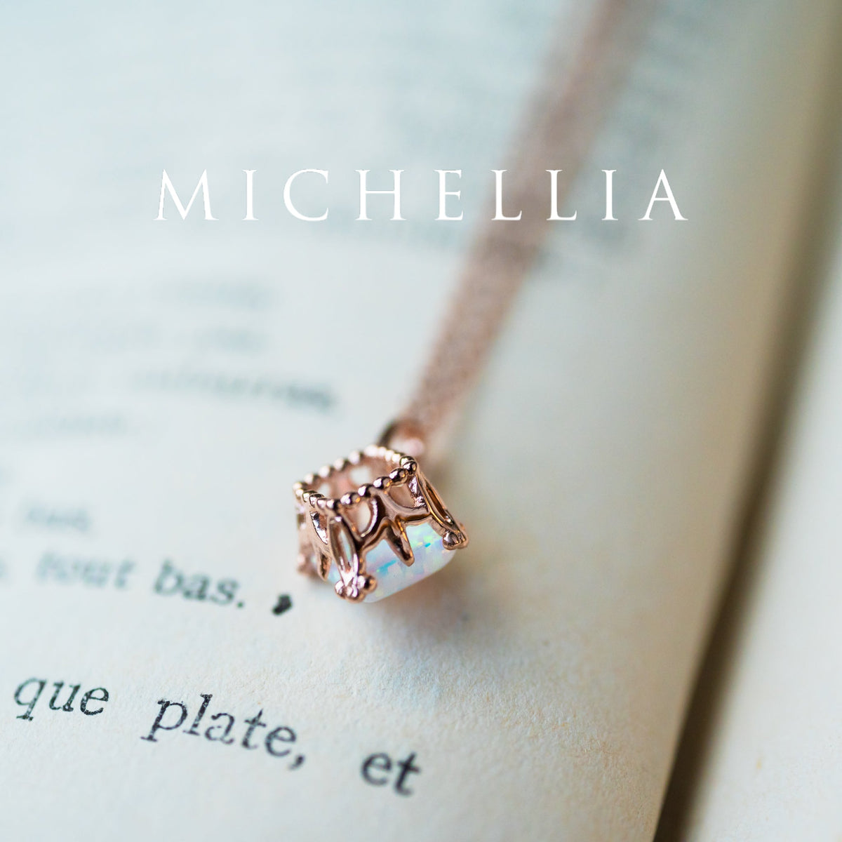 [Astoria] Fluer De Lis Princess Cut Necklace in Moonstone