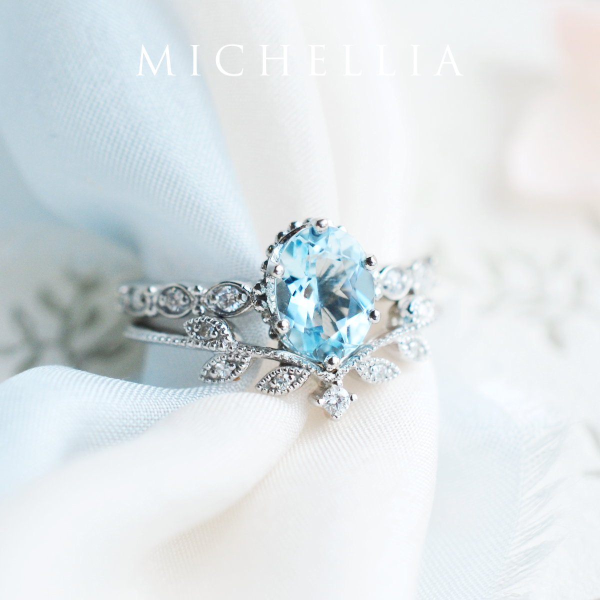 [Evelina] Vintage Classic Crown Oval Engagement Ring in Aquamarine