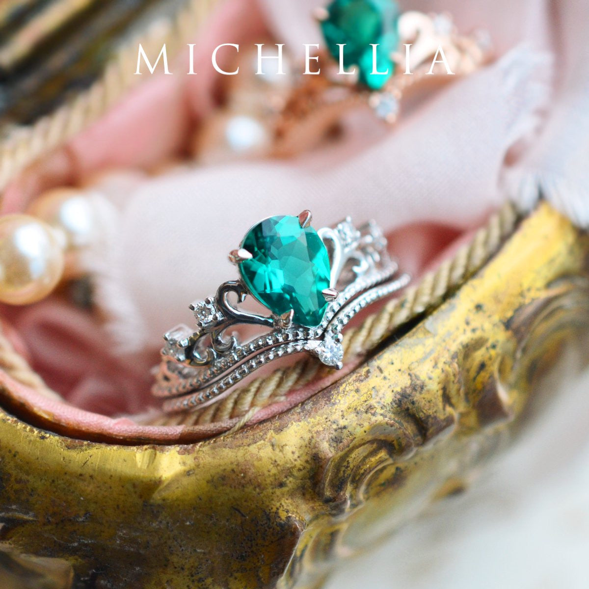 [Veronica] Vintage Crown Pear Engagement  Ring in Emerald