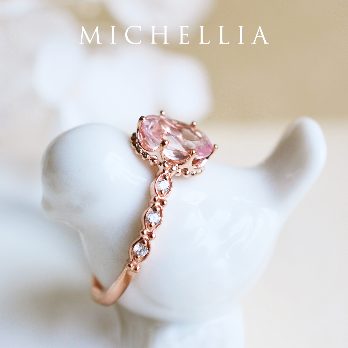 [Evelina] Vintage Classic Crown Oval Engagement Ring in Morganite
