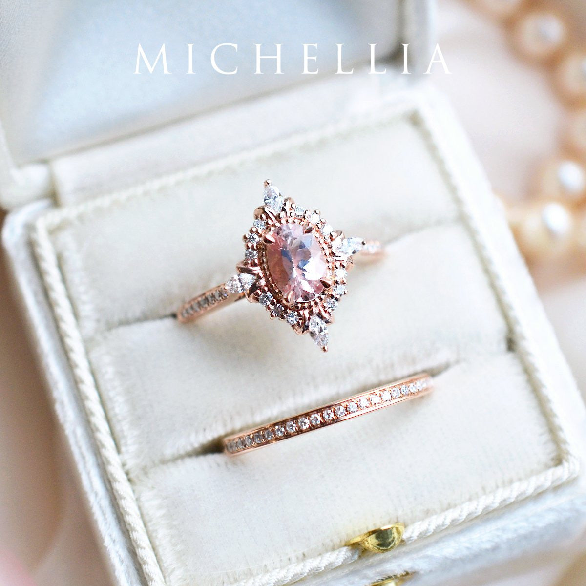[Alessandra] Art Deco Oval Cut Ring in Morganite