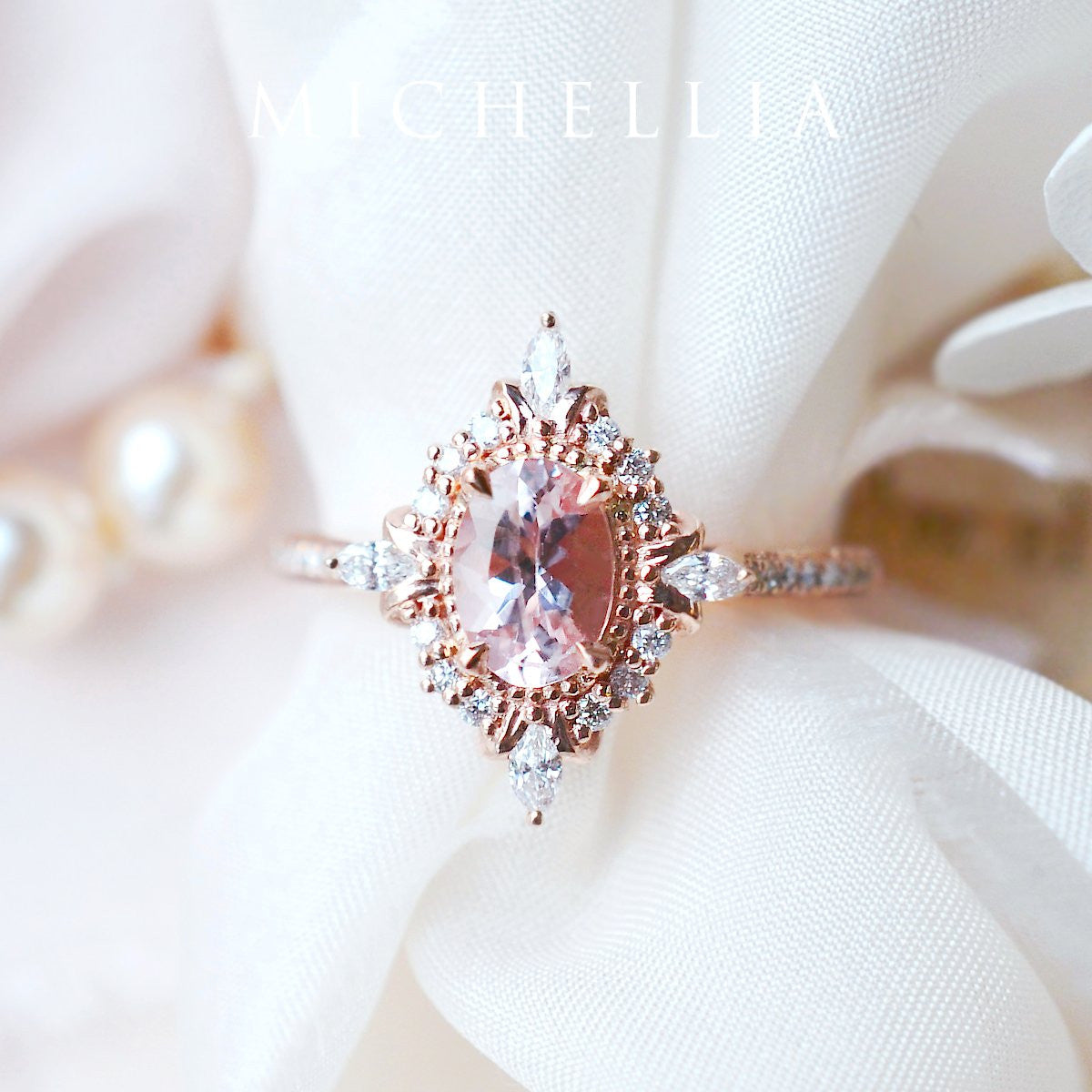 [Alessandra] Art Deco Oval Cut Ring in Morganite