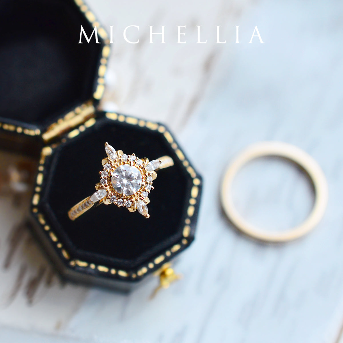 [Astrid] Art Deco Petite Engagement Ring in Diamond / Moissanite