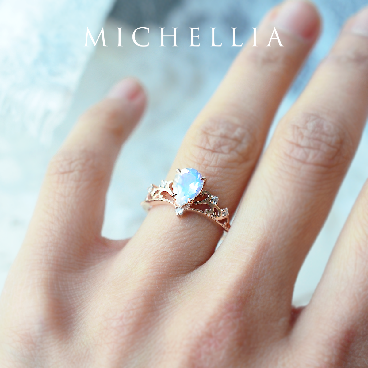 [Veronica] Vintage Crown Pear Enagement Ring in Moonstone