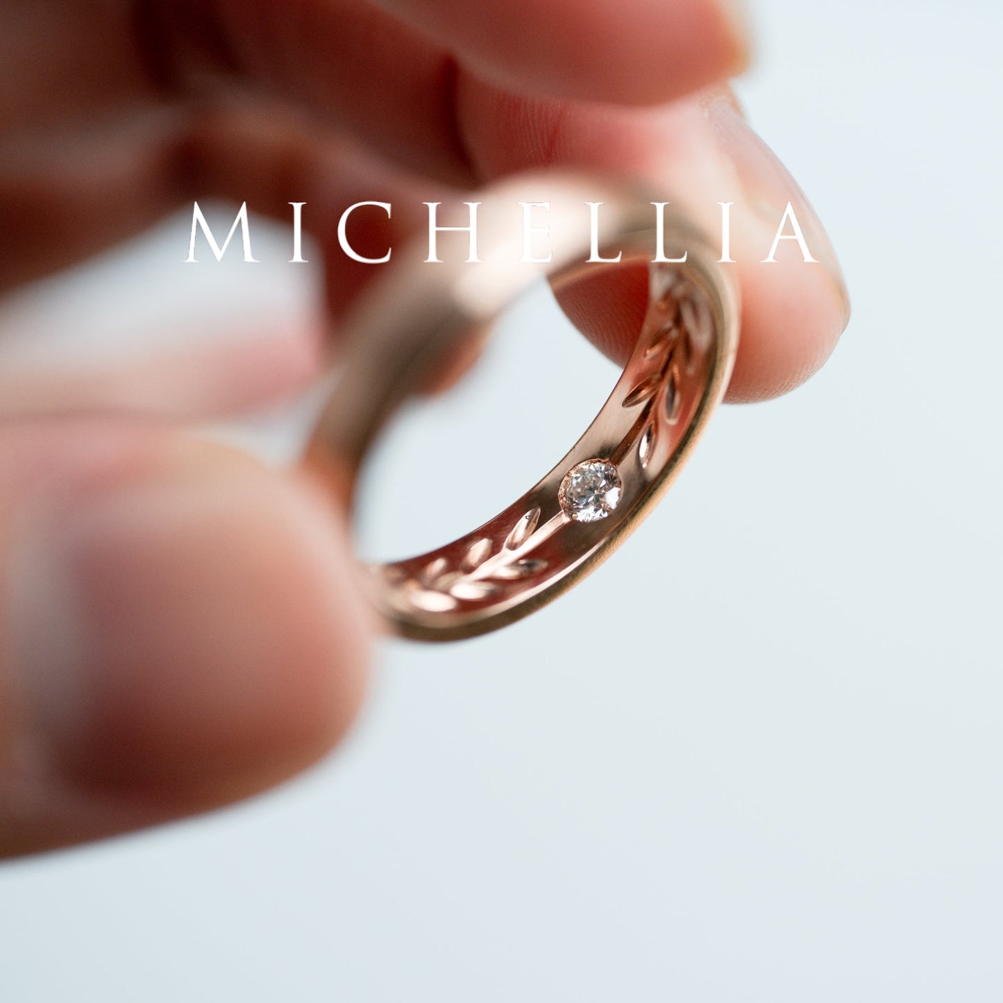 [Silvanus] Unisex Hidden Gemstone Laurel Leaf Wedding Band in Moonstone