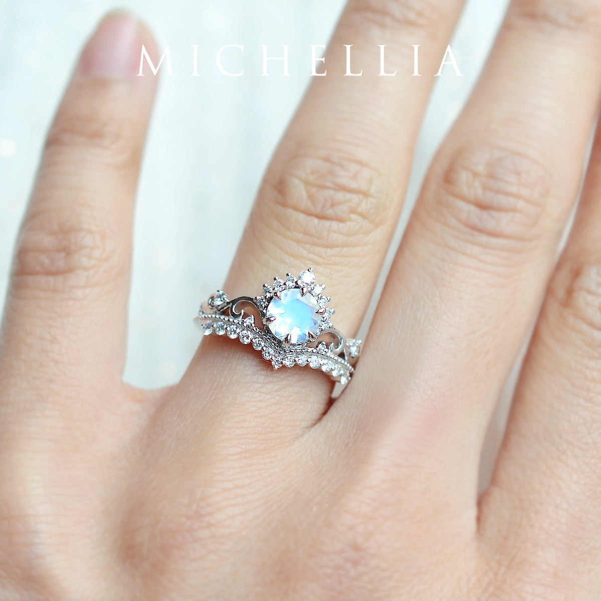 [Theia] Heirloom Crown Engagement Ring in Aquamarine
