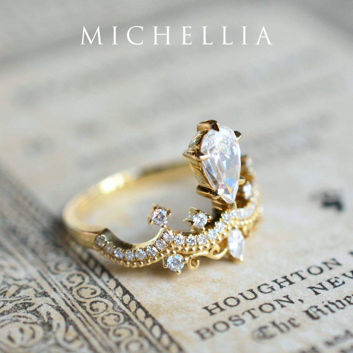 [Antoinette] Vintage Chandelier Engagement Ring in Diamond / Moissanite