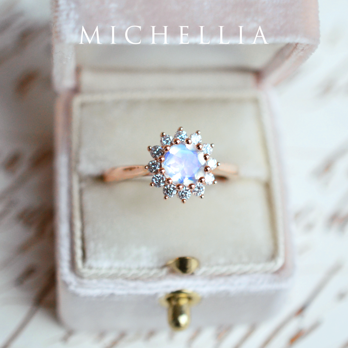 [Rosalie] Vintage Bloom Ring in Opal
