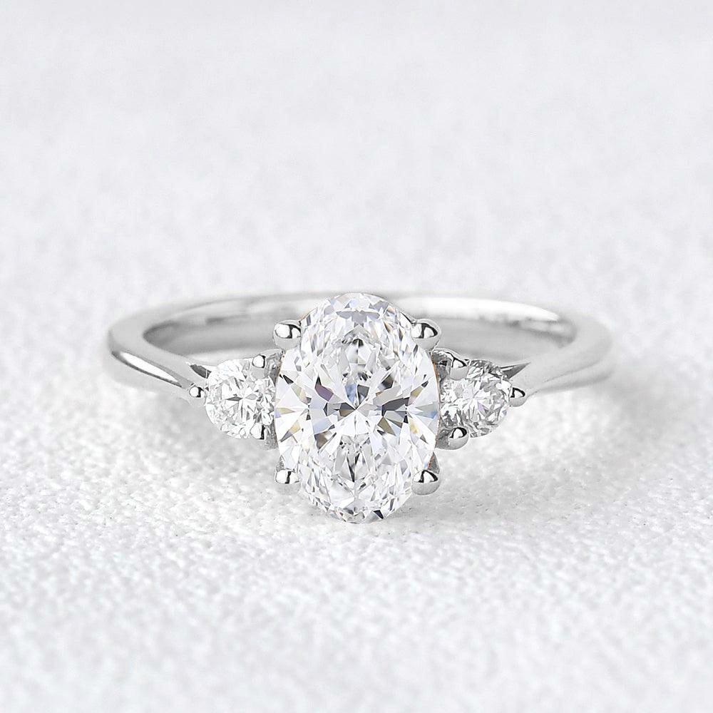 Genevieve’s Essence | 1.5CT Oval Lab‑Grown Diamond Engagement Ring
