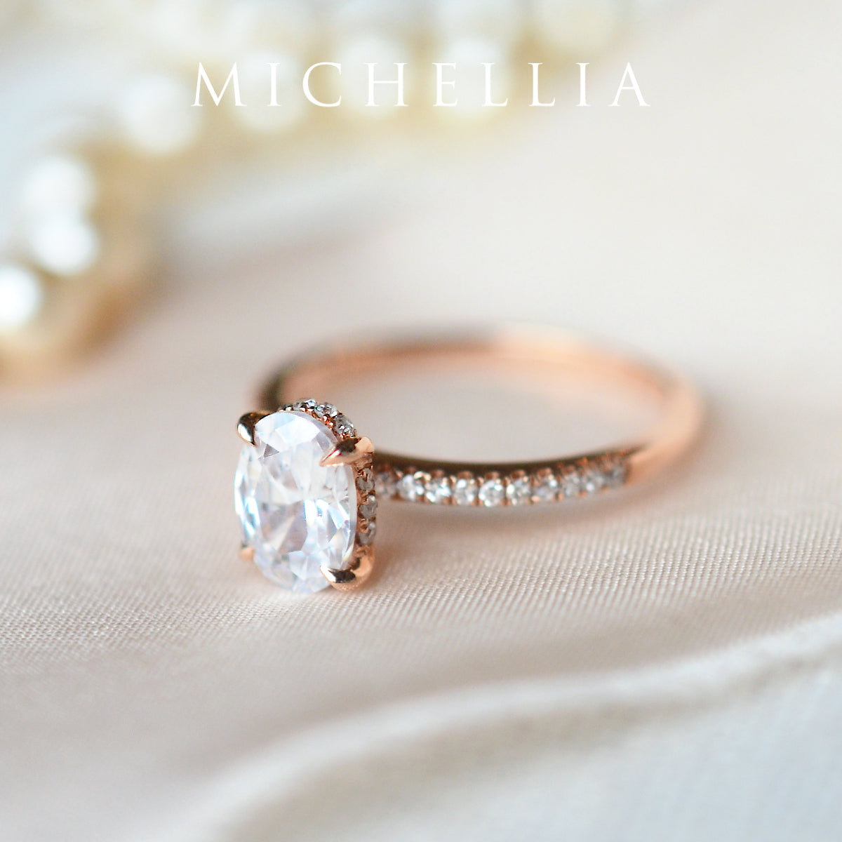 [Elaine] Classic Oval Solitaire Engagement Ring with Hidden Halo in Diamond / Moissanite