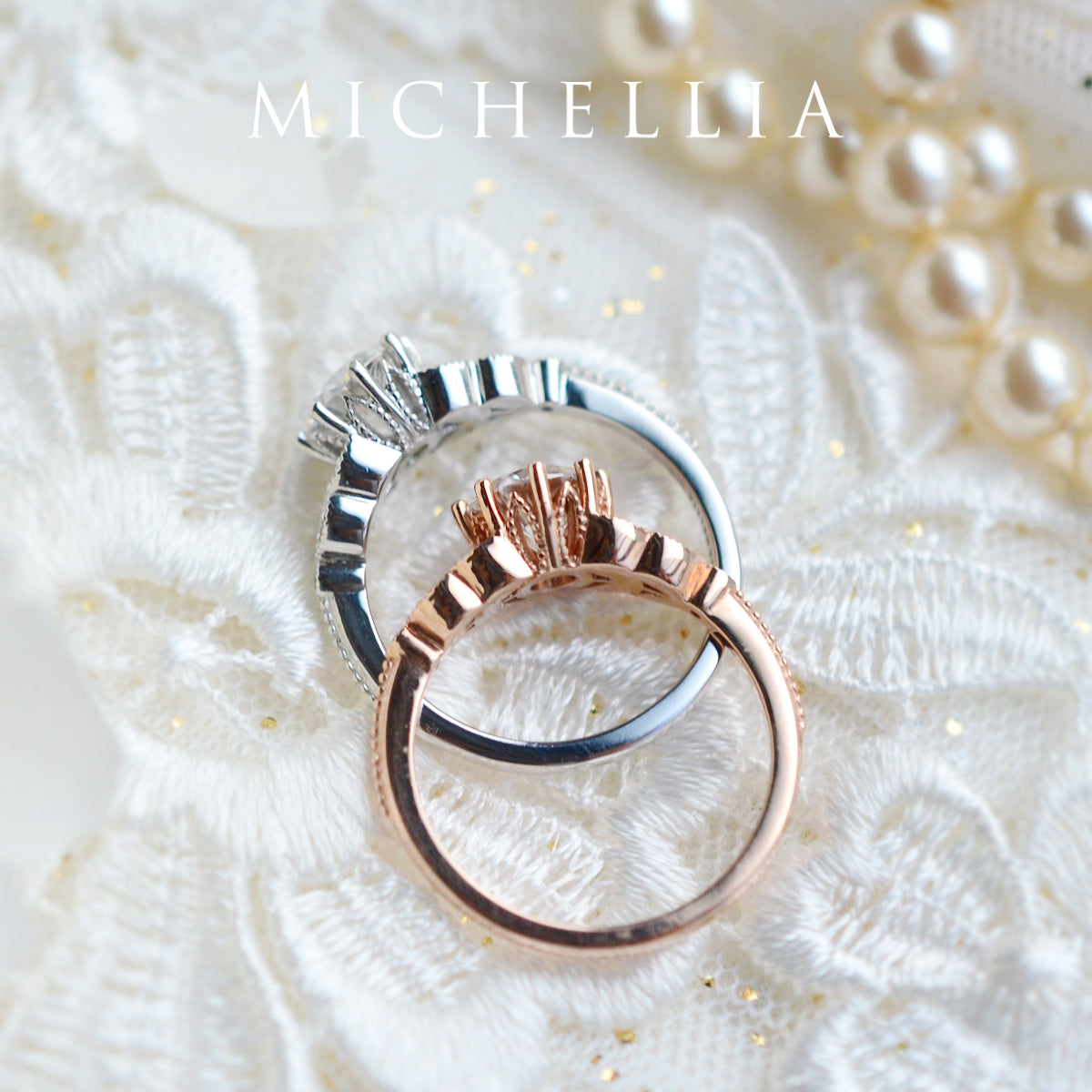[Kerensa] Classic Floral Engagement Ring in Lab Emerald