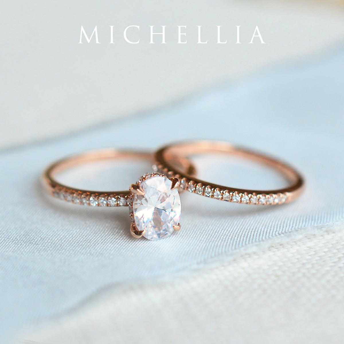[Elaine] Modern Classic Oval Solitaire Ring in Morganite
