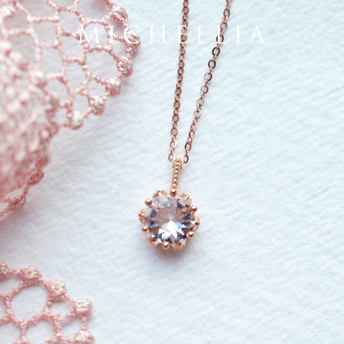 [Eden] Floral Solitaire Necklace in Morganite