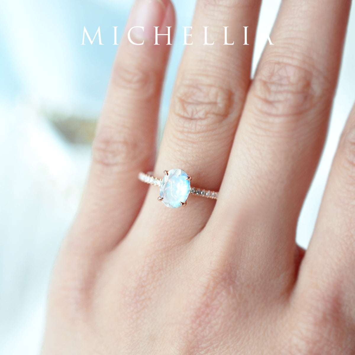 [Elaine] Modern Classic Oval Solitaire Ring in Moonstone