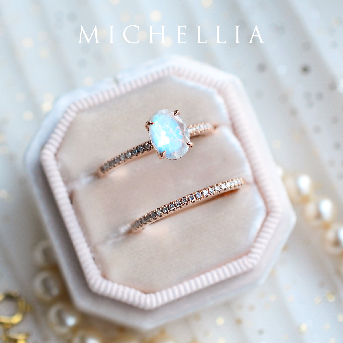 [Elaine] Modern Classic Oval Solitaire Ring in Moonstone