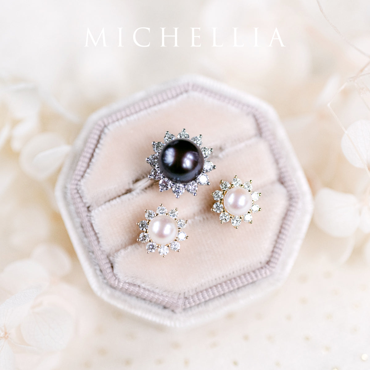 [Rosalie] Vintage Bloom Ring in Akoya Pearl
