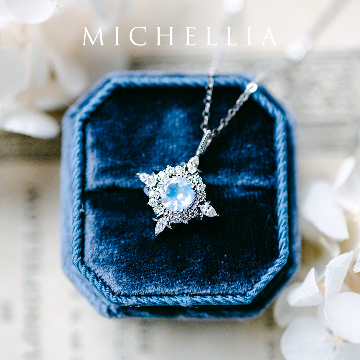 [Astrid] Art Deco Petite Necklace in Moonstone