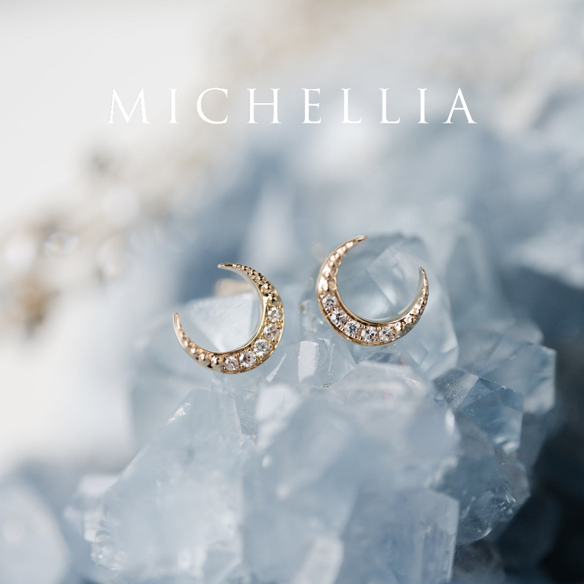 [Divina] Diamond Crescent Moon Solid Gold Earrings