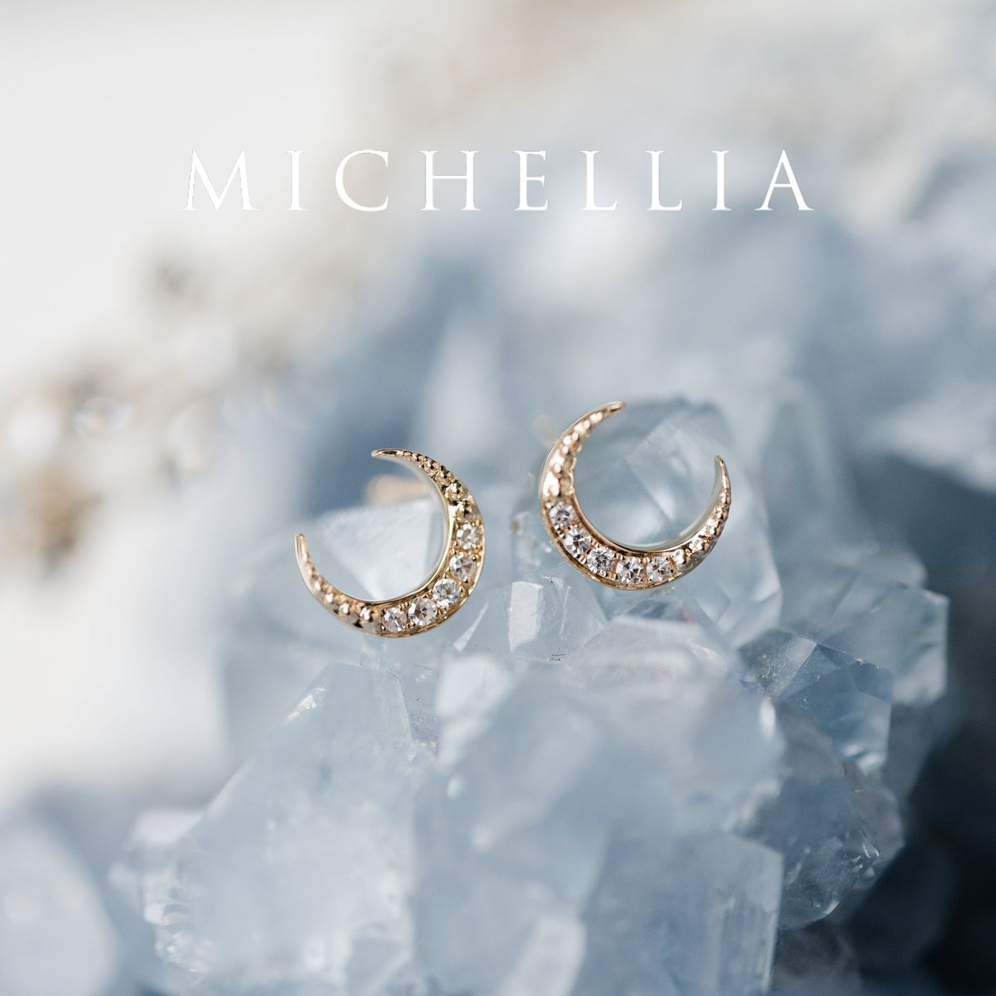 [Divina] Ready-to-Ship Crescent Moon Natural Diamond Earrings