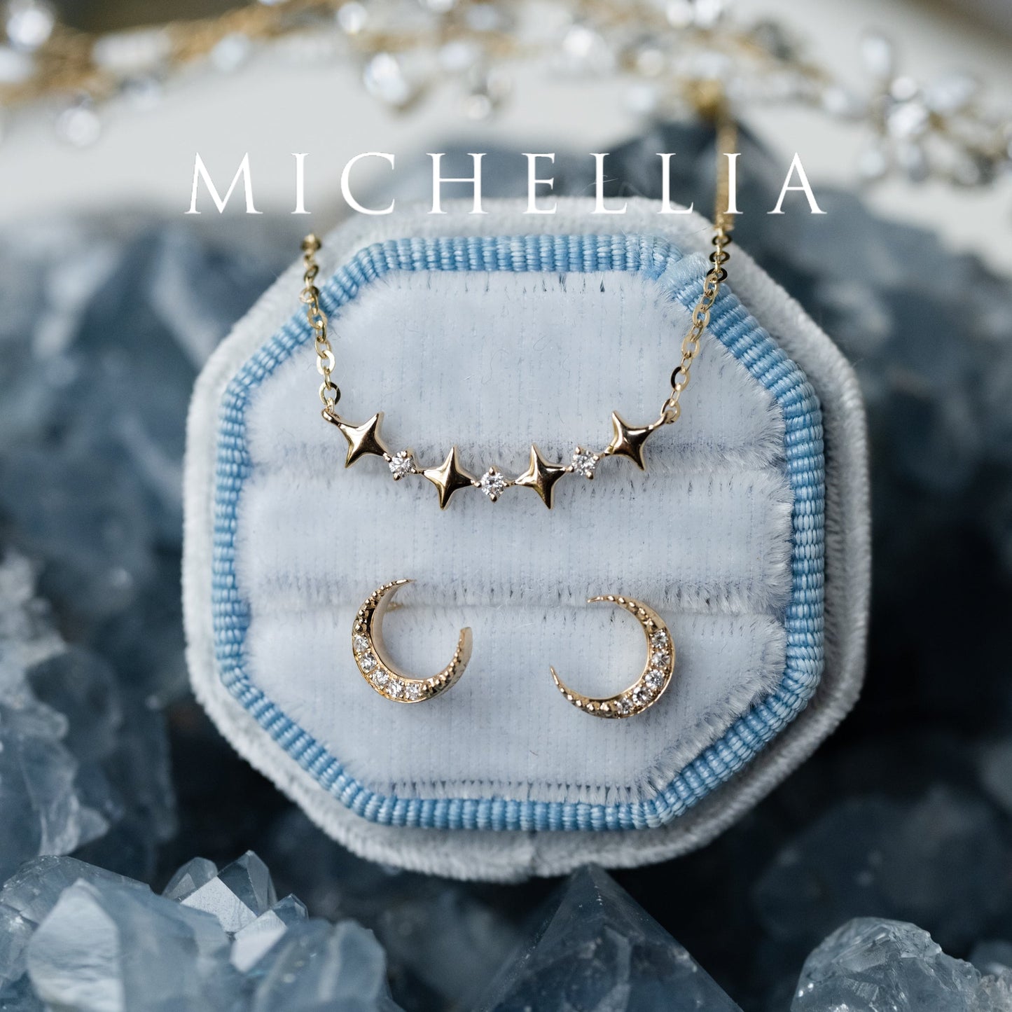 [Divina] Diamond Crescent Moon Solid Gold Earrings