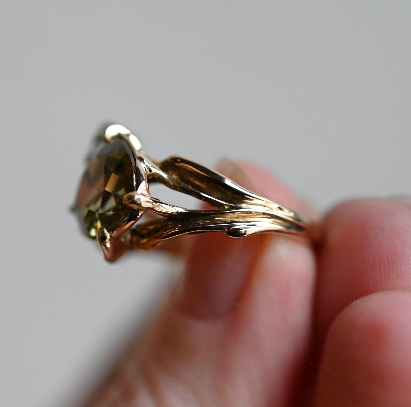 14k Gold Yellow Blue Zircon Freeform Ring - size 7 - Ready to ship