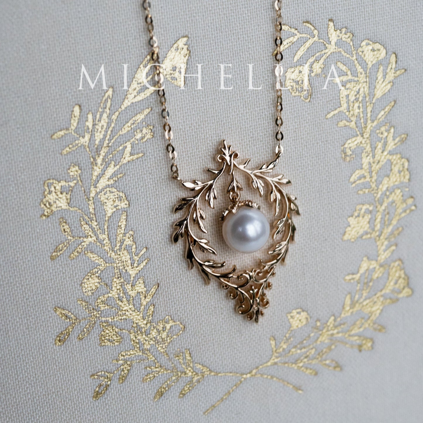 [Gracelynn] Renaissance Garden Necklace & Earring Set in Freshwater Pearl - Limited Edition
