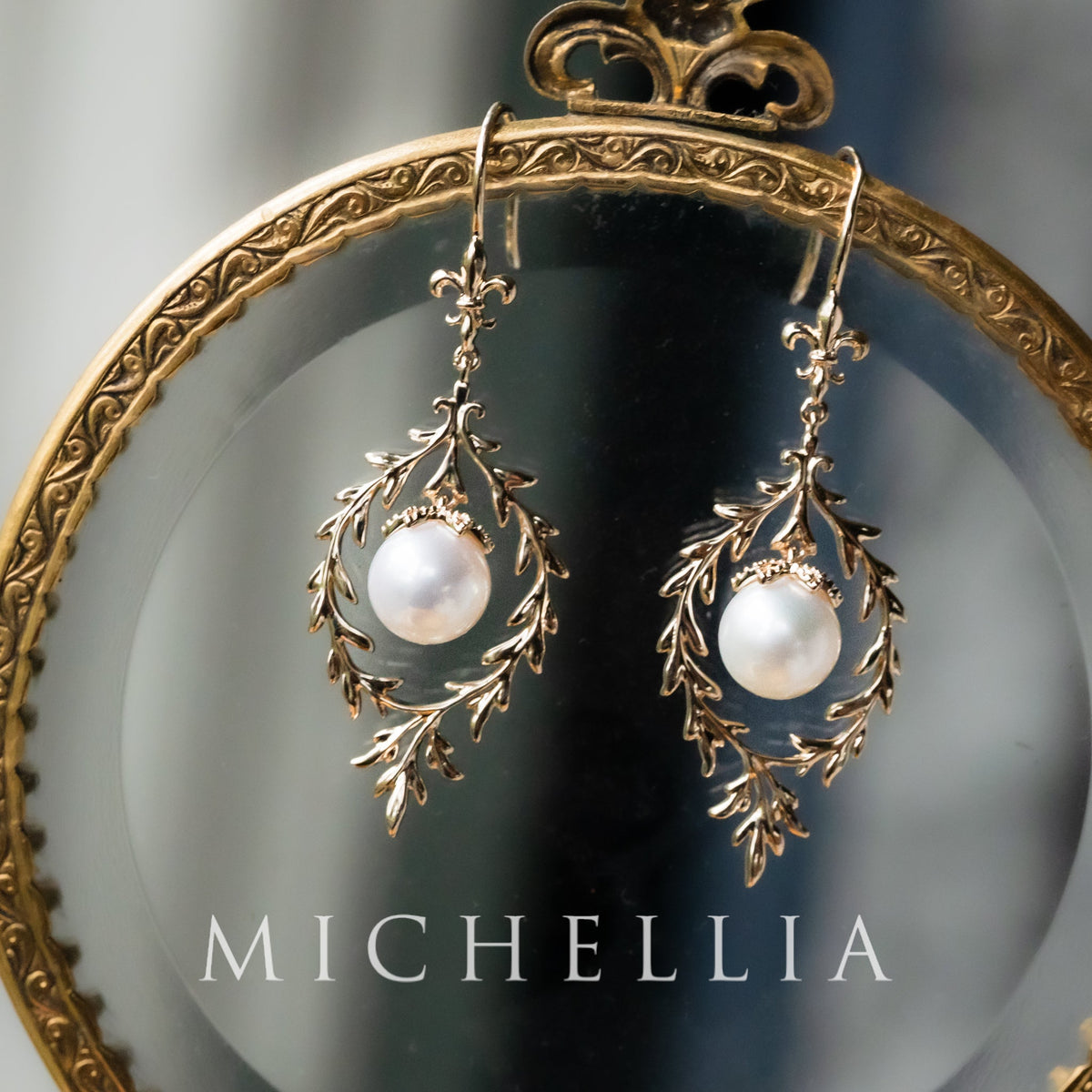 [Gracelynn] Renaissance Garden Necklace & Earring Set in Freshwater Pearl - Limited Edition