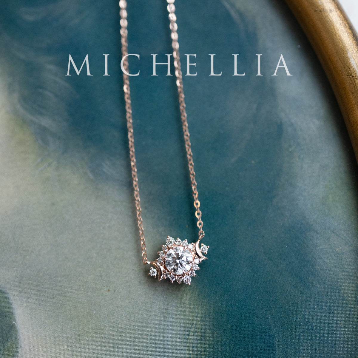 [Selene] Limited Edition Moon Goddess IGI Certified Diamond Necklace