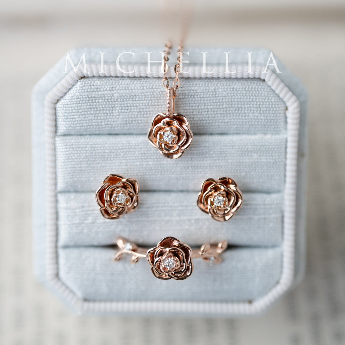 [Briar] The Petite Parisian Garden Vine Wedding Band in Natural Diamond