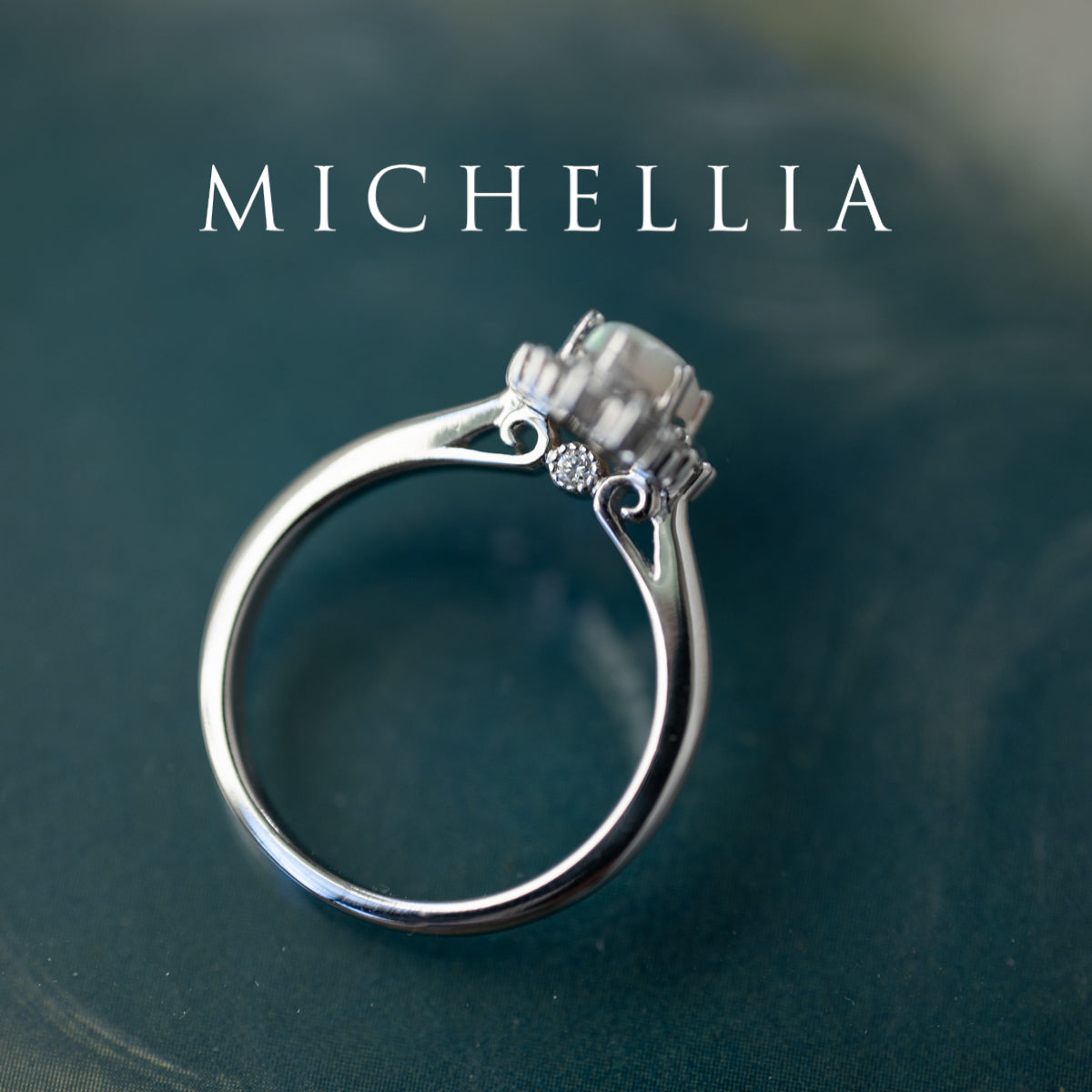 [Helena] Vintage Bloom Halo Marquise Engagement Ring in Diamond / Moissanite