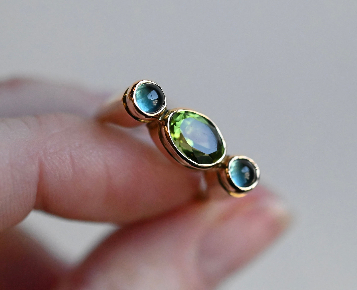 14k Gold Column Triple Gemstone Blue Tourmaline & Peridot Ring - size 6.5 - Ready to ship