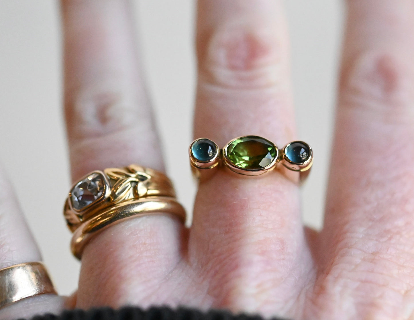 14k Gold Column Triple Gemstone Blue Tourmaline & Peridot Ring - size 6.5 - Ready to ship