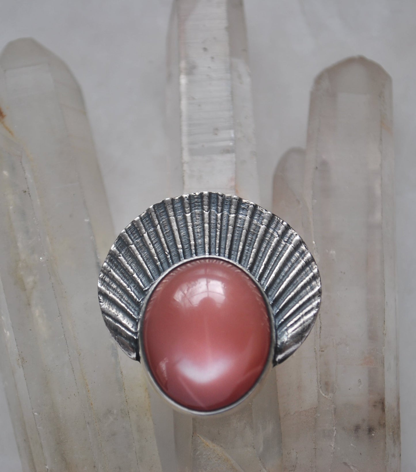 Size 8.5 - Seashell Enamel Moonstone