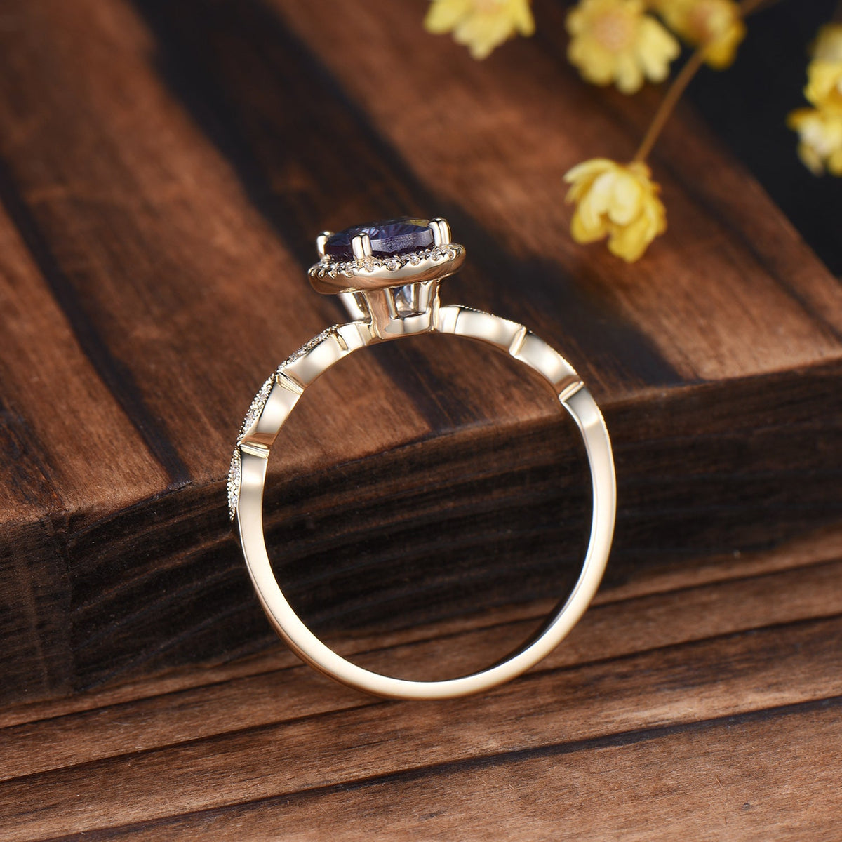 Vintage Firework Cut Oval Alexandrite Engagement Ring Halo Diamond Fine jewelry