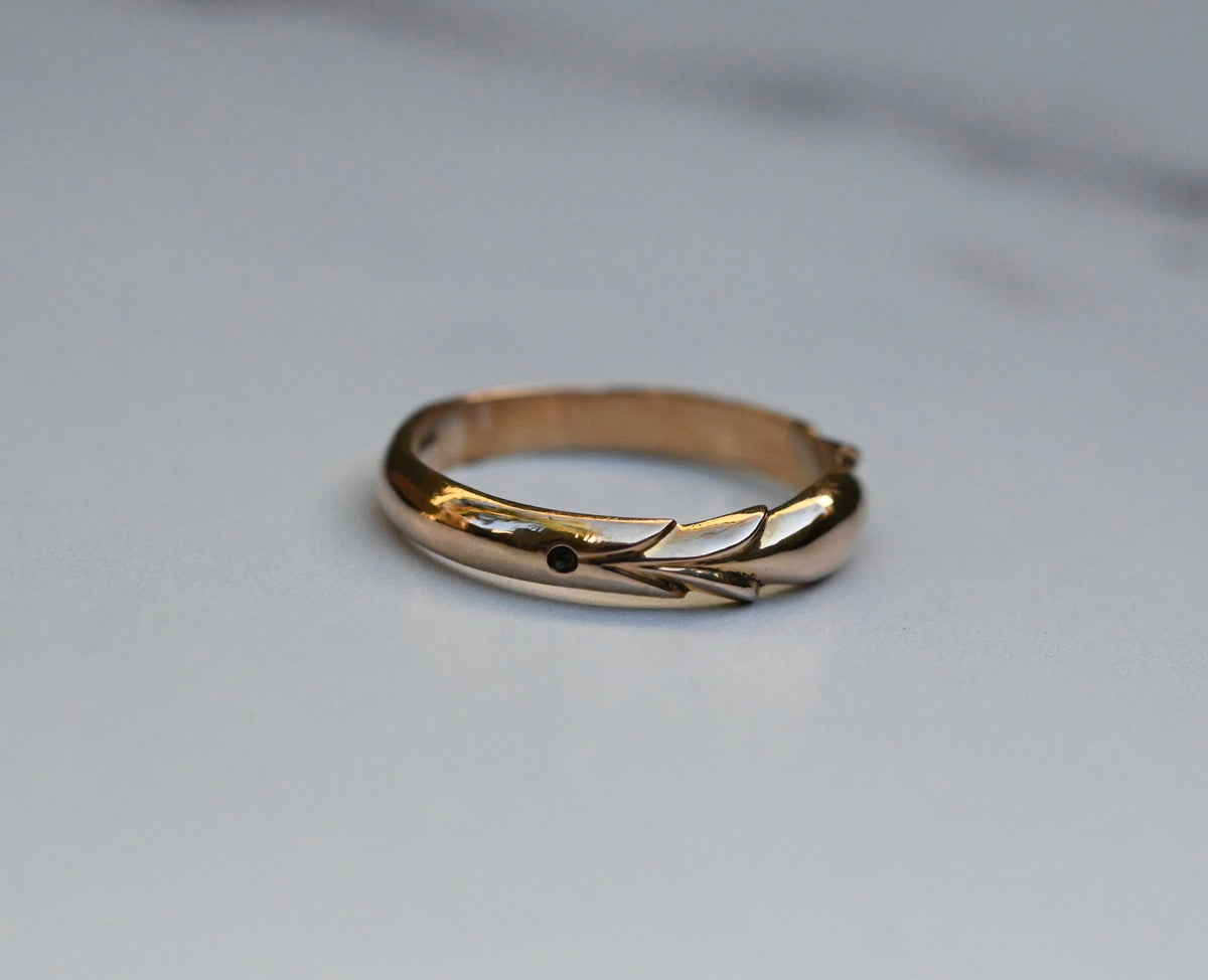 14k Gold Symmetrical Leaf Ring Band - Made to Order