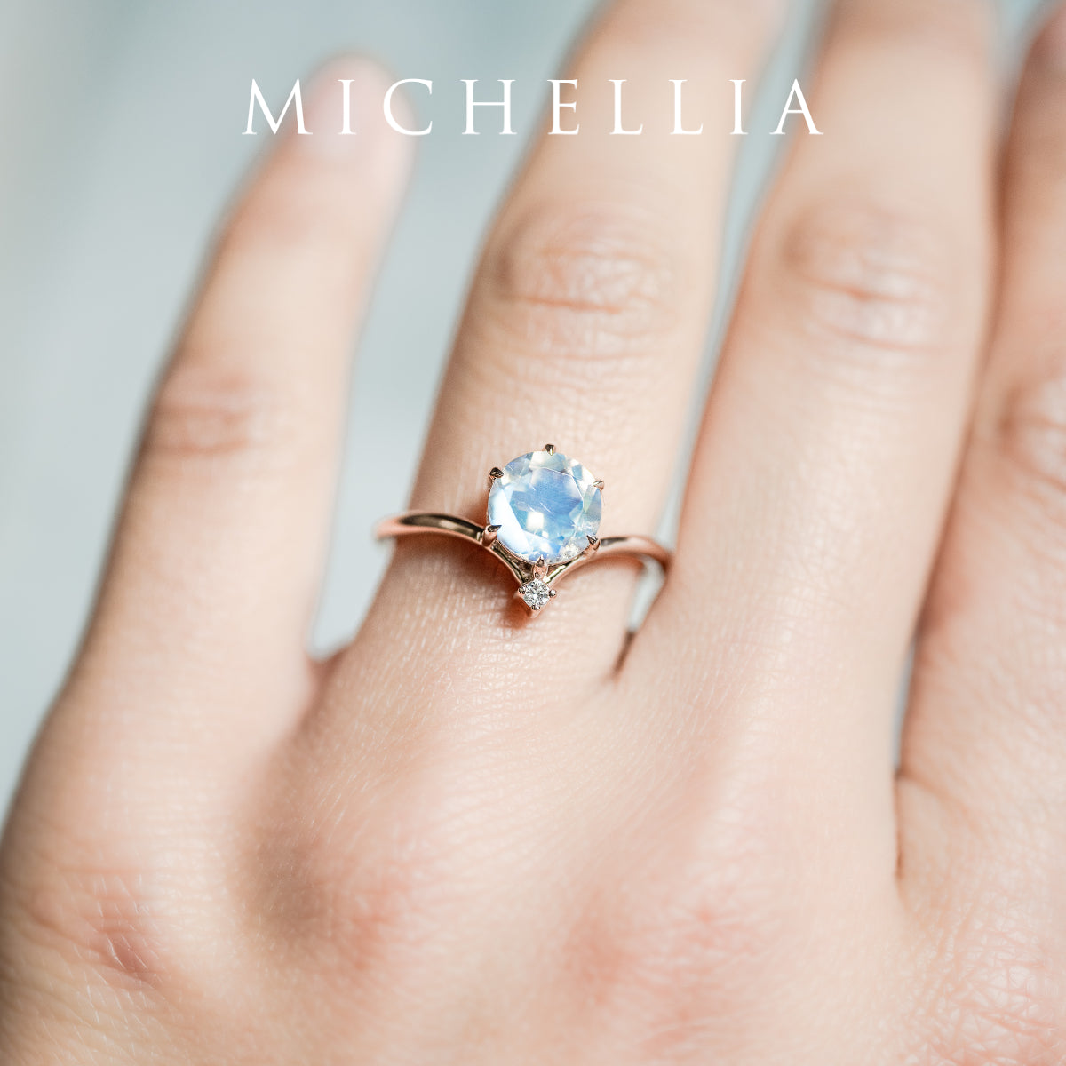 [Aisha] Moonrise Ring in Moonstone