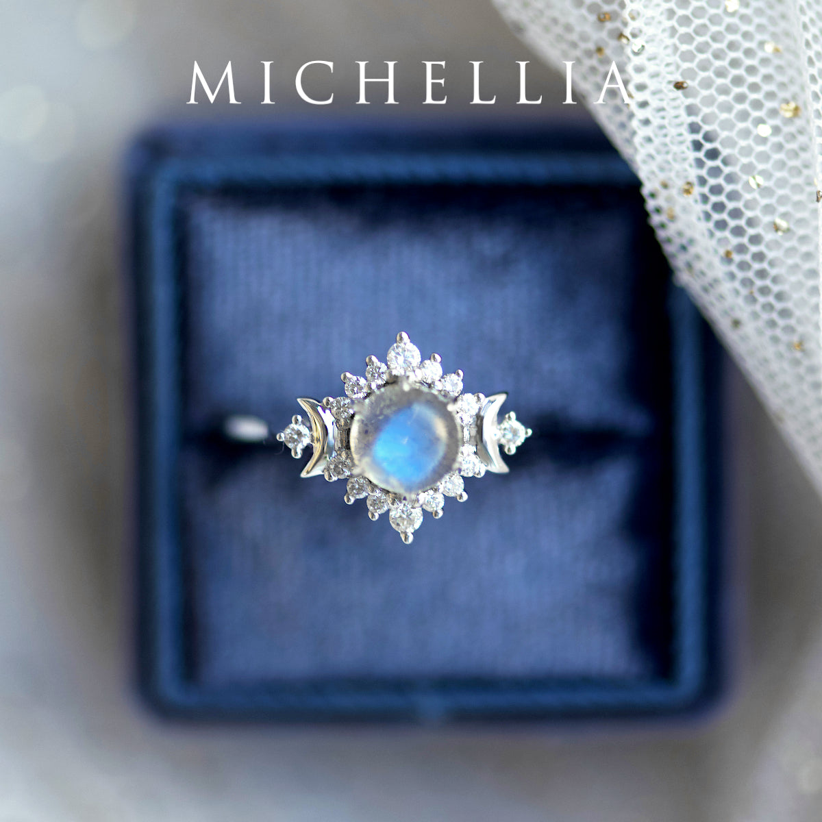 [Selene] Moon Goddess Ring in Labradorite