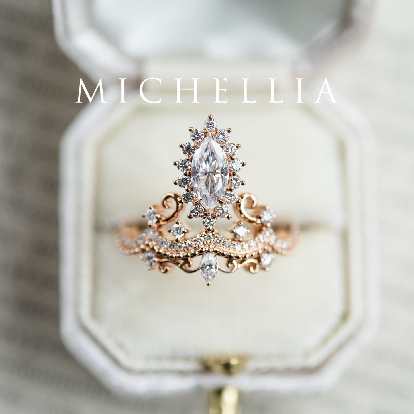 [Versailles] Le Chateau Marquise Engagement Ring in Diamond / Moissanite