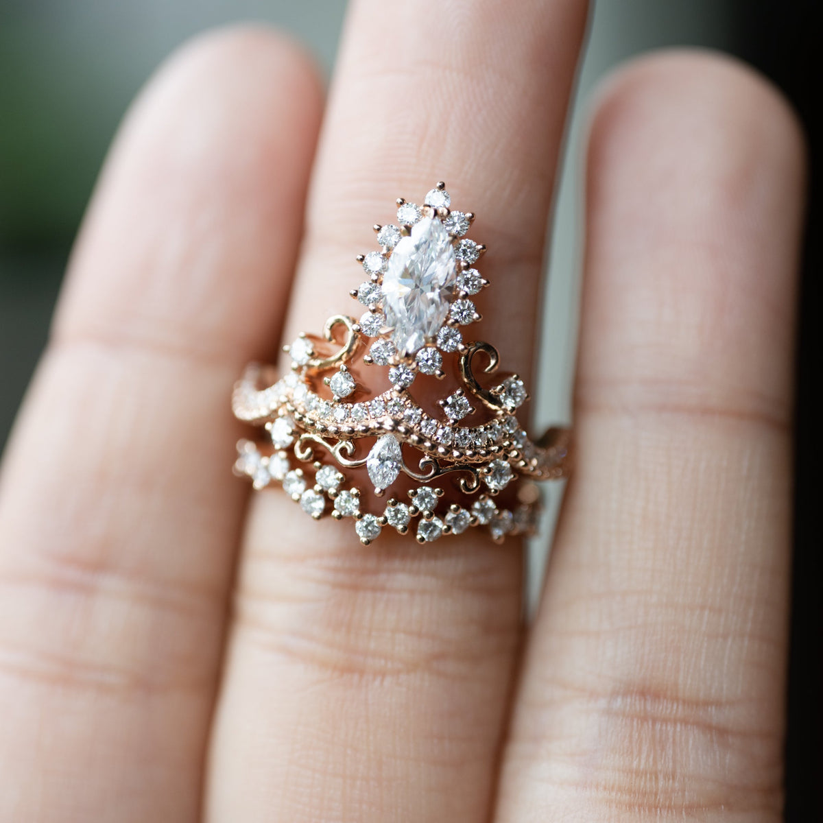 [Versailles] Le Chateau Marquise Engagement Ring in Diamond / Moissanite