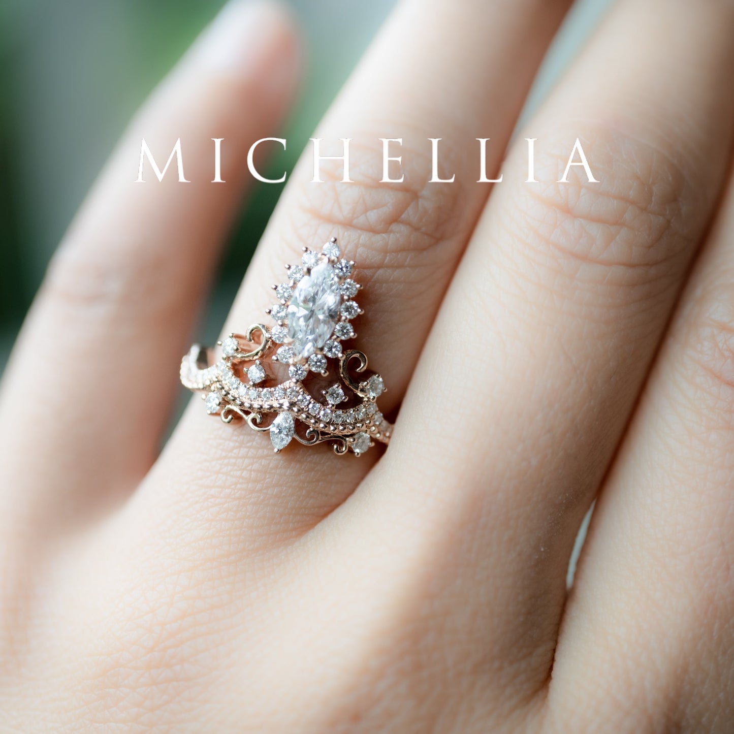 [Versailles] Le Chateau Marquise Engagement Ring in Diamond / Moissanite