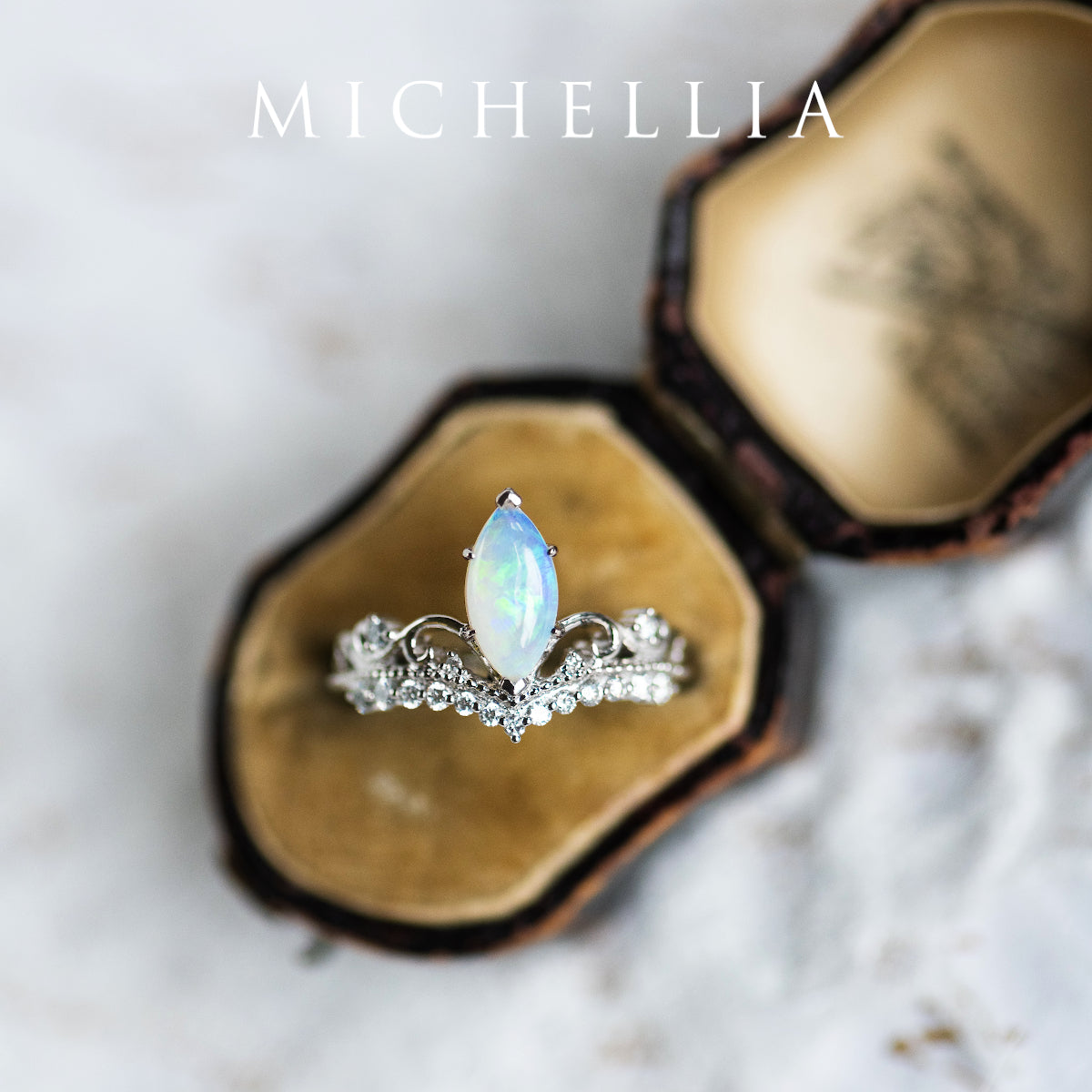 [Windsor] Heirloom Crown Marquise Cut Ring in Moonstone
