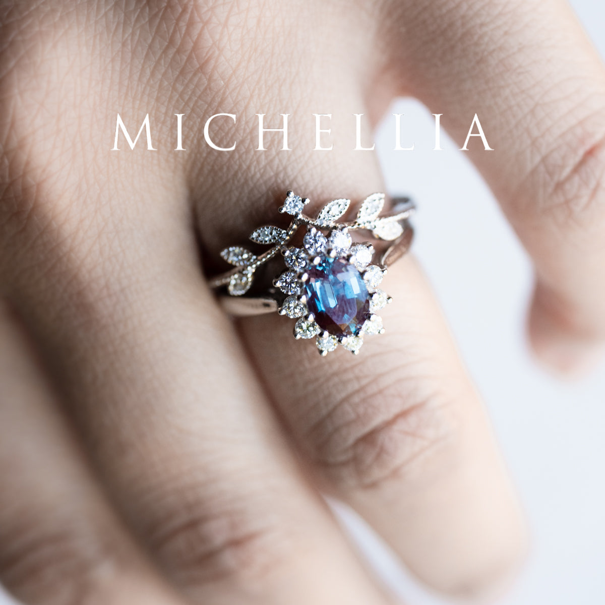 [Julianne] Vintage Bloom Oval Cut Ring in Lab Alexandrite